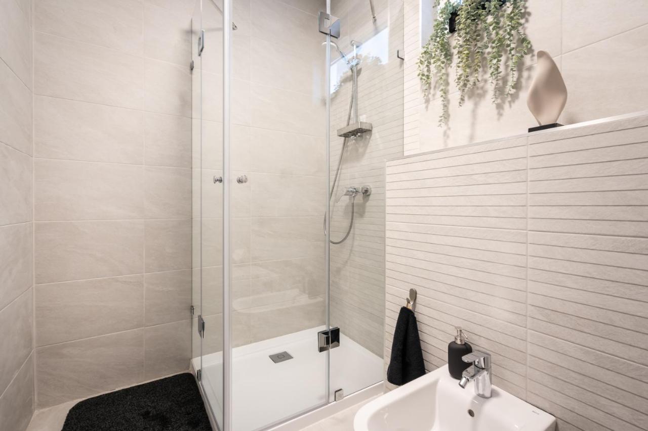 Rose Garden Apartments Βουδαπέστη Δωμάτιο φωτογραφία